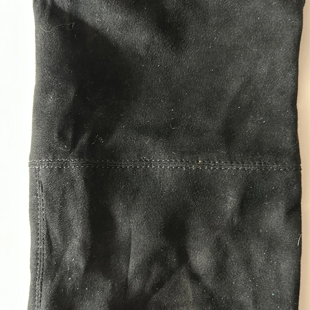 No boundaries women’s over the knee boot. Black 8.5
